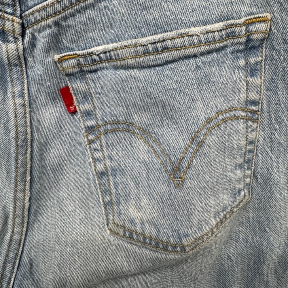 Levis Premium Ribcage Straight Jeans Light Wash Denim High Rise Size 26 - Picture 12 of 12